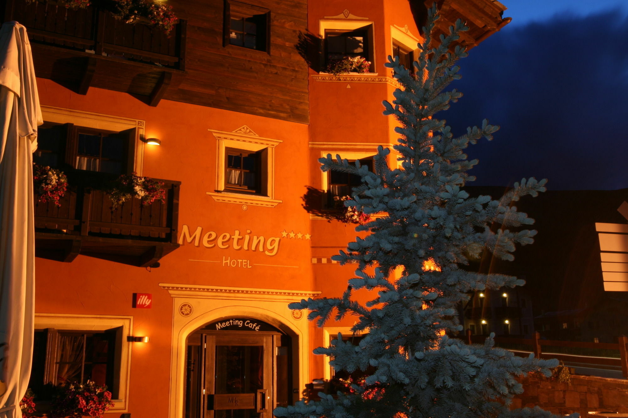 Hotel Meeting Livigno Buitenkant foto